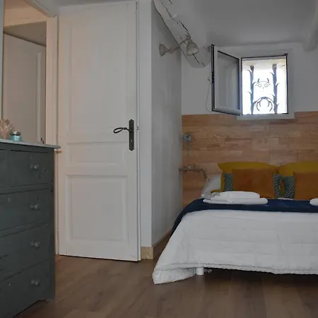Holiday home Le Jas Des Oliviers 3 Etoiles
