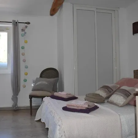 Holiday home Le Jas Des Oliviers 3 Etoiles